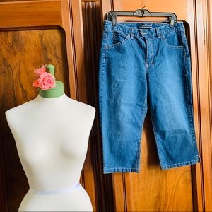 Gloria Vanderbilt The Perfect Fit Capri Jeans